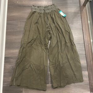Brand New Free People Wide Leg pants size medium